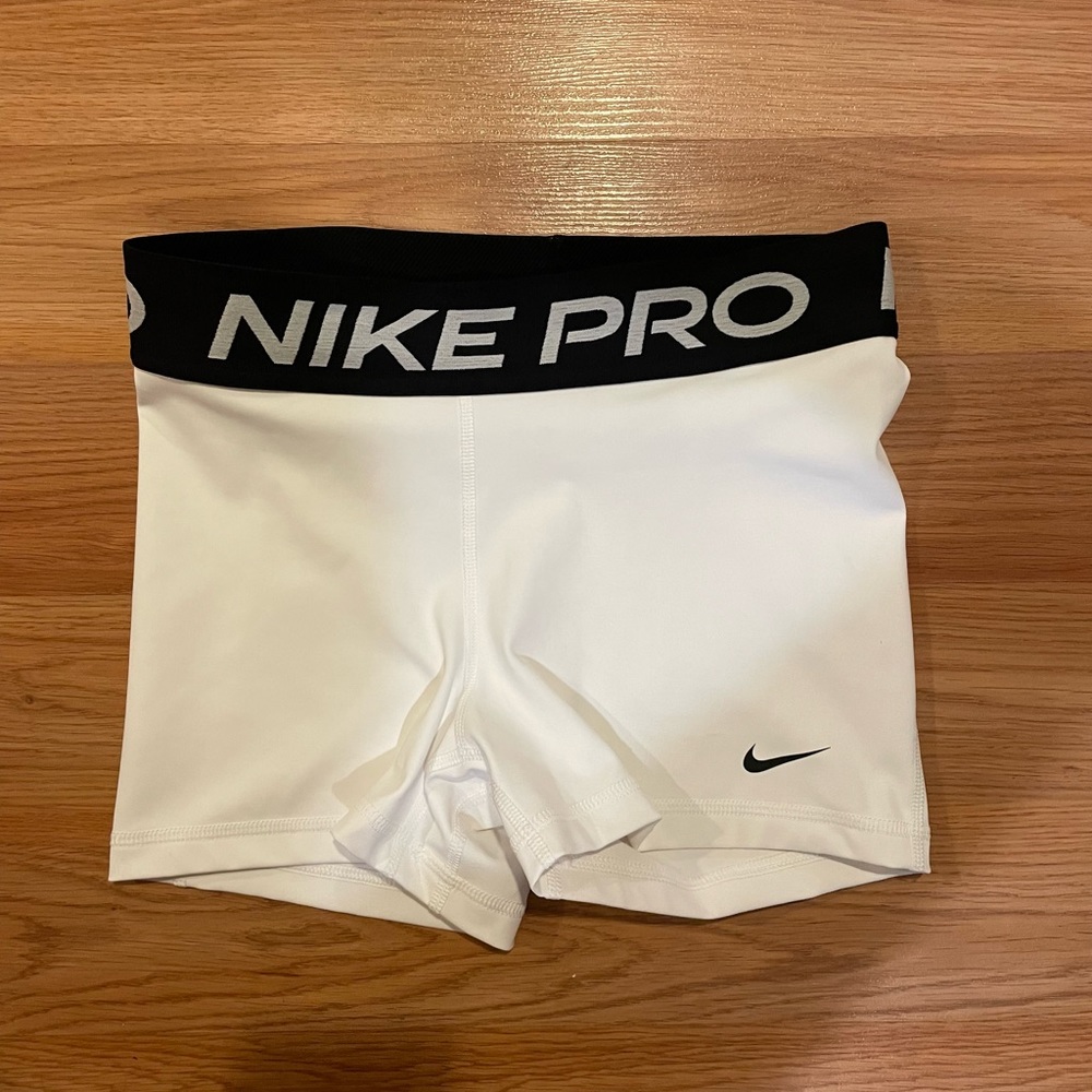 NIKE PRO Shorts